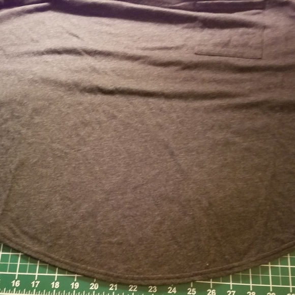 Just Be Short Sleeve Shirttail Black Heather - Picture 2 of 2